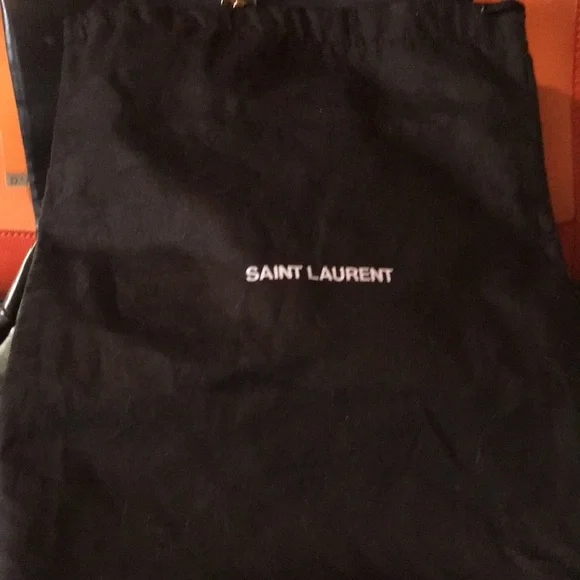 Yves Saint Laurent Black and Gold Textured Shoulder Bag - Picture 6 of 6